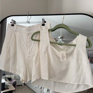 Mable Women's Cream Shorts Set